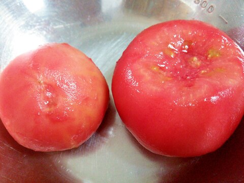 トマトの冷凍保存と簡単に皮をむく方法